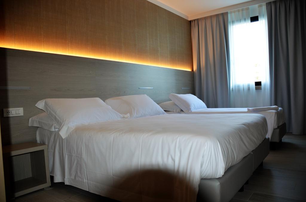 Hotel San Marco Peschiera del Garda Ngoại thất bức ảnh