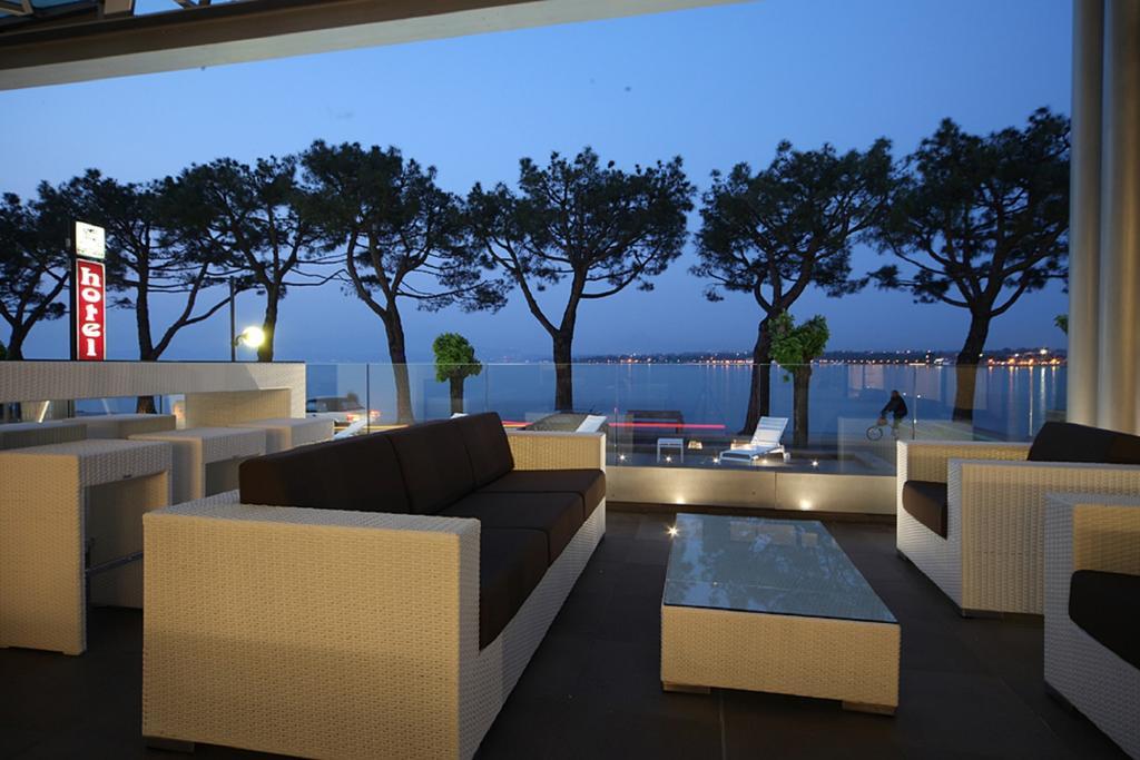 Hotel San Marco Peschiera del Garda Ngoại thất bức ảnh