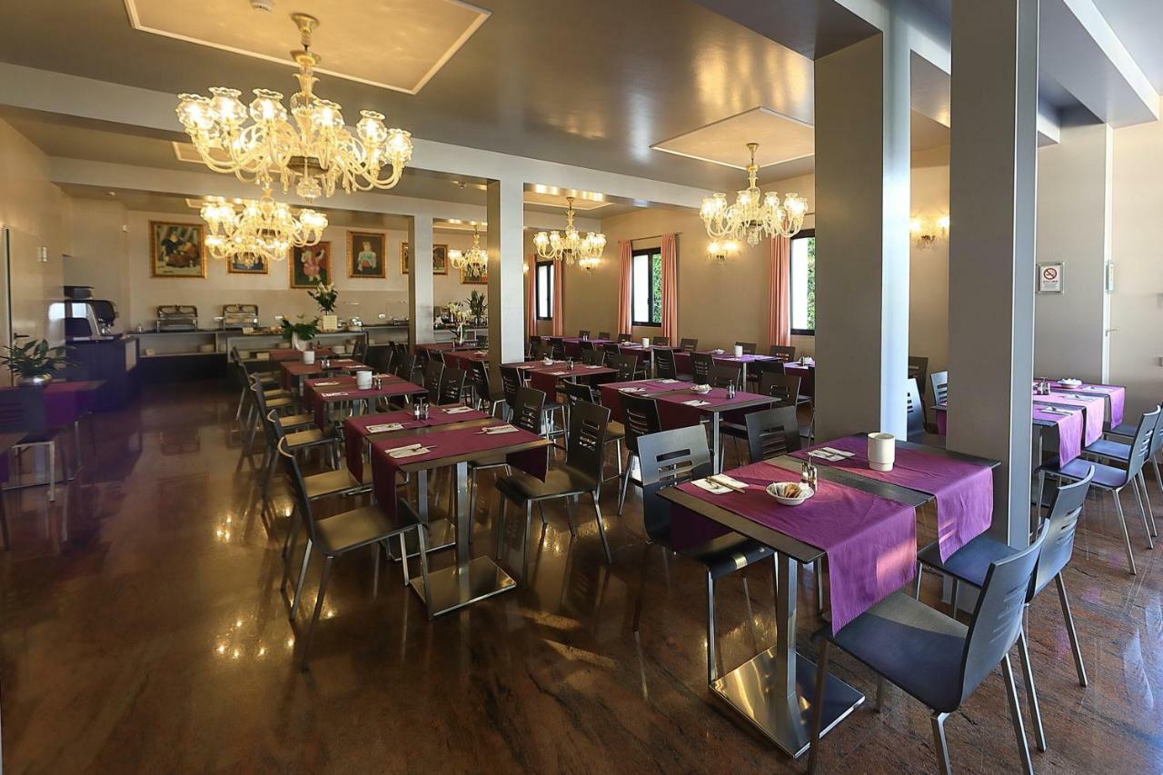 Hotel San Marco Peschiera del Garda Ngoại thất bức ảnh