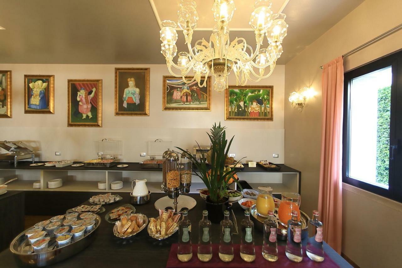 Hotel San Marco Peschiera del Garda Ngoại thất bức ảnh