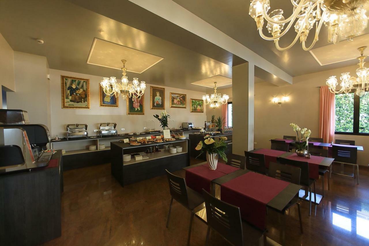 Hotel San Marco Peschiera del Garda Ngoại thất bức ảnh